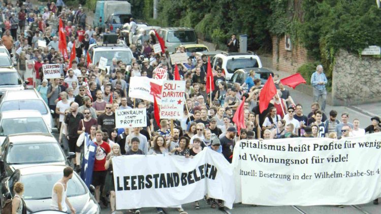 Leerstand beleben – Protest und Demonstration nach Zwangsräumung in Heslach