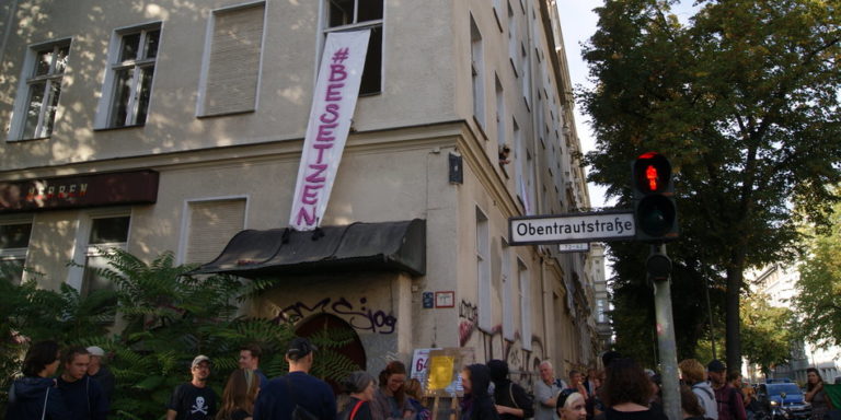 taz: Hausbesetzung in Berlin-Kreuzberg: BesetzerInnen dürfen vorerst bleiben